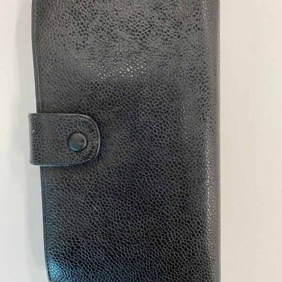 CC Chanel caviar bifold wallet - Picture 2 of 9